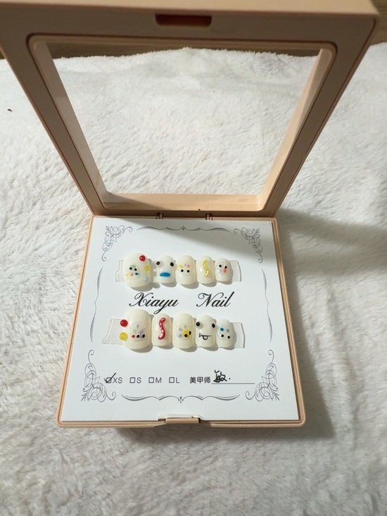 None Other - Cute Kids White Press-On Nail Set with Colorful Accents - 10 pcs - Size XS